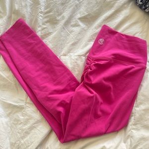 TYC Hot Pink Scrunch booty leggings